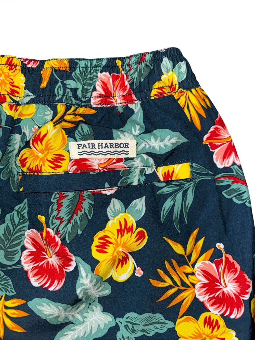 Fair Harbor Men’s Swim Trunks 7” - Medium - Lined - Picture 5 of 7